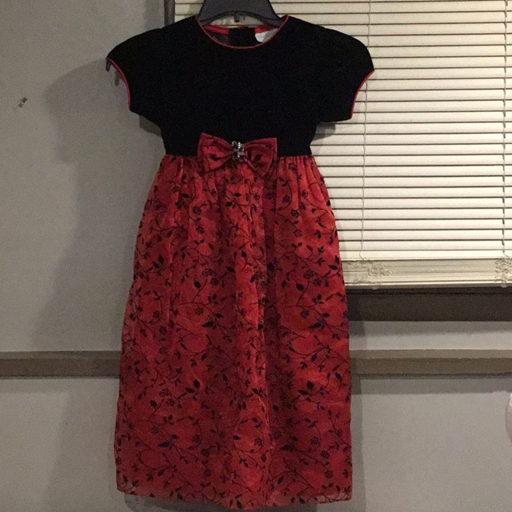 Chantilly Place Dress w/o tag